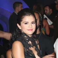 Selena Gomes at 2011 MTV Video Music Awards | Picture 67477